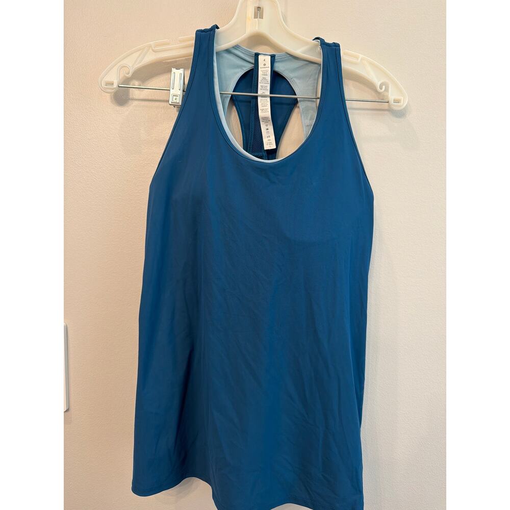 Lululemon tank with built in bra